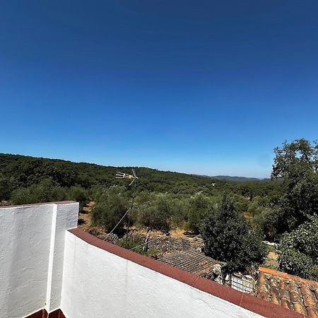 Espaciosa Y Elegante Casa Rural En 洛斯马里恩 外观 照片