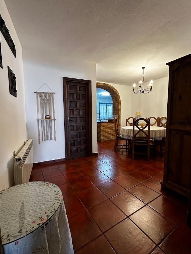 Espaciosa Y Elegante Casa Rural En 洛斯马里恩 外观 照片