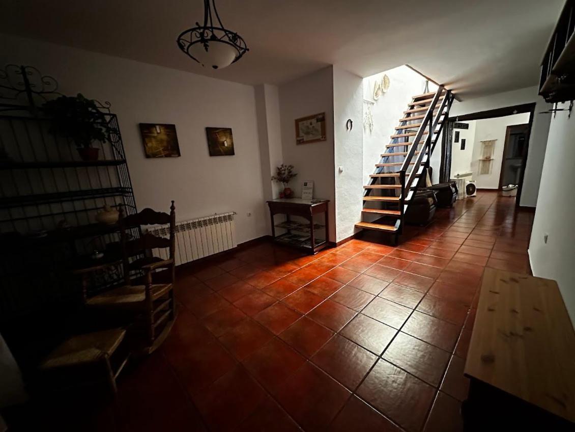 Espaciosa Y Elegante Casa Rural En 洛斯马里恩 外观 照片